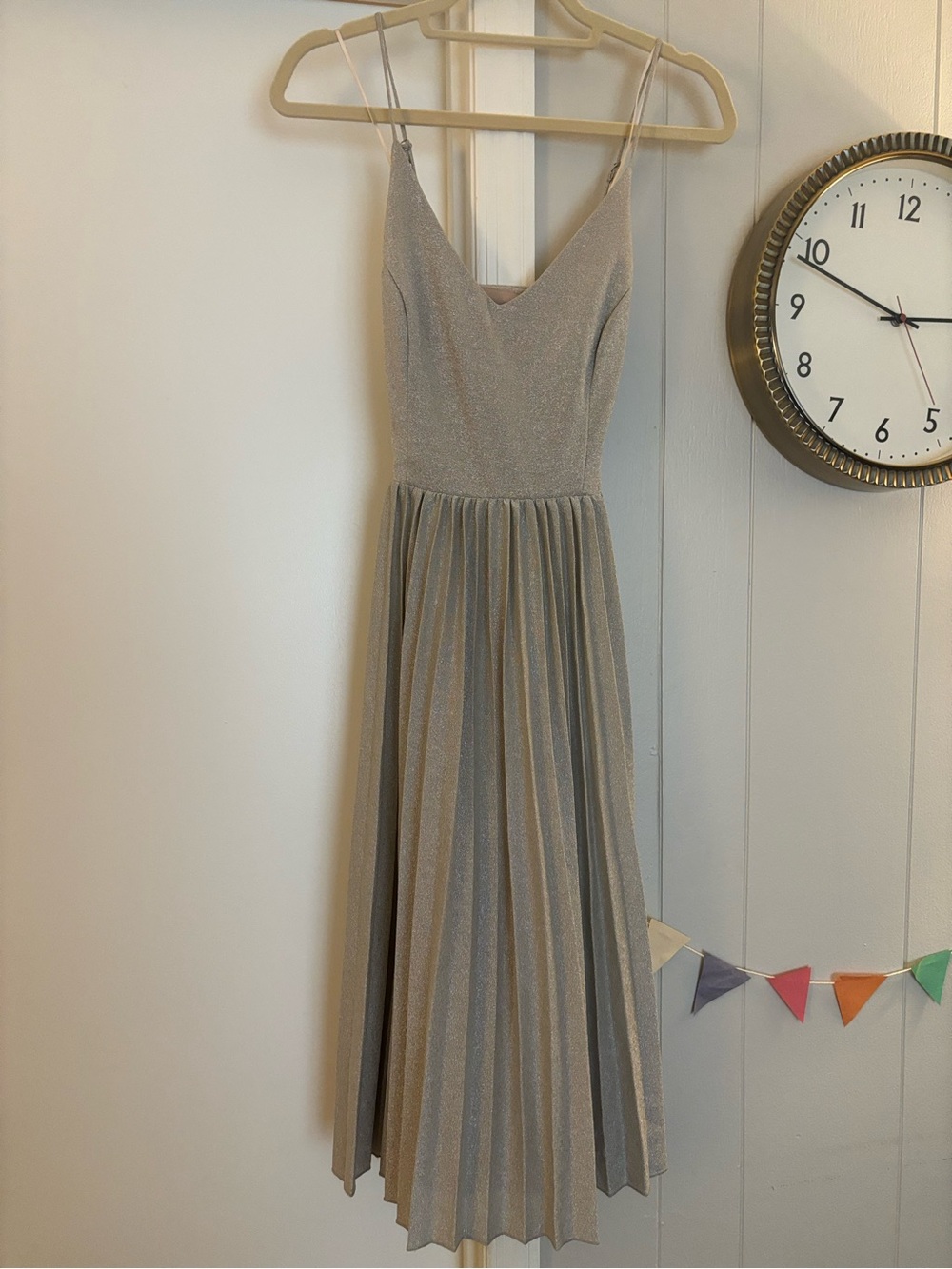Anthropologie elevenses Silver Sparkle Pleated Midi Dress